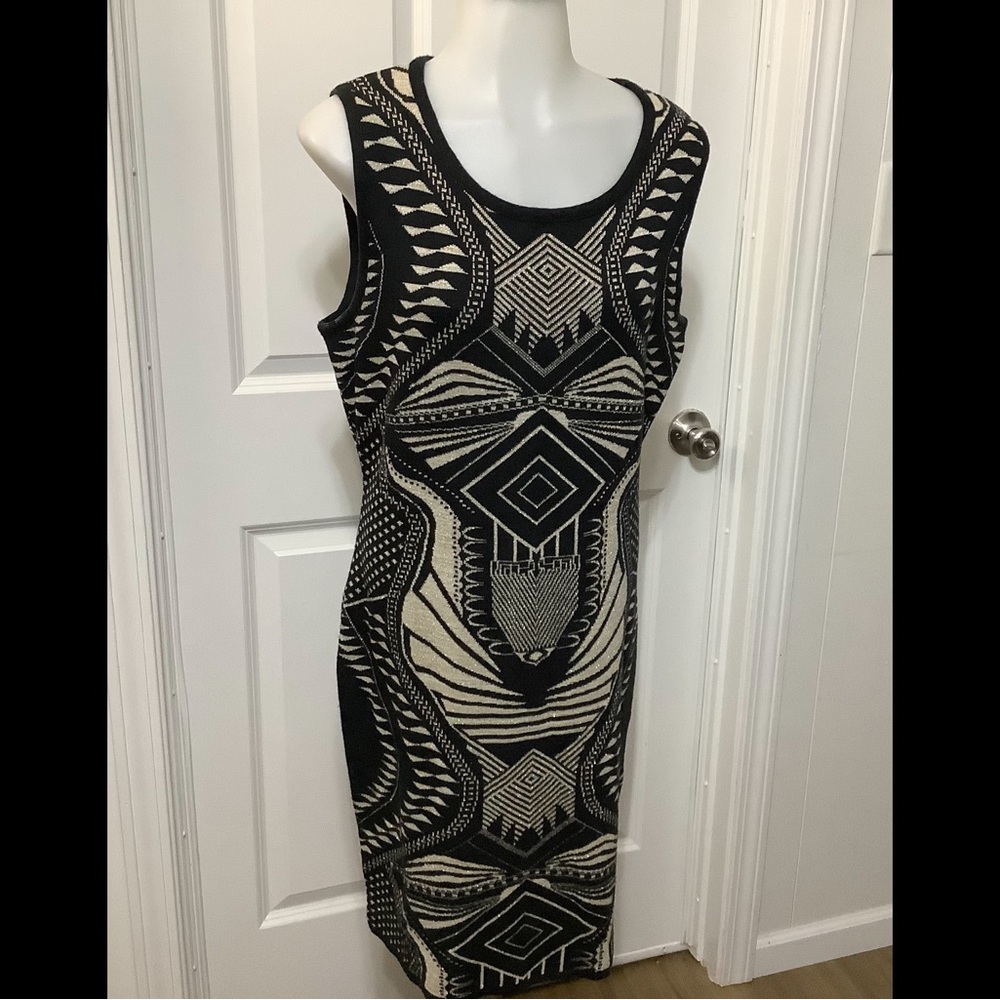 Thalia Sodi Black and Cream Patterned Midi Dress size XL.